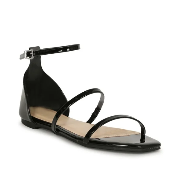 Qupid Black Strappy Sandals Size 7 Like New - Picture 1 of 9